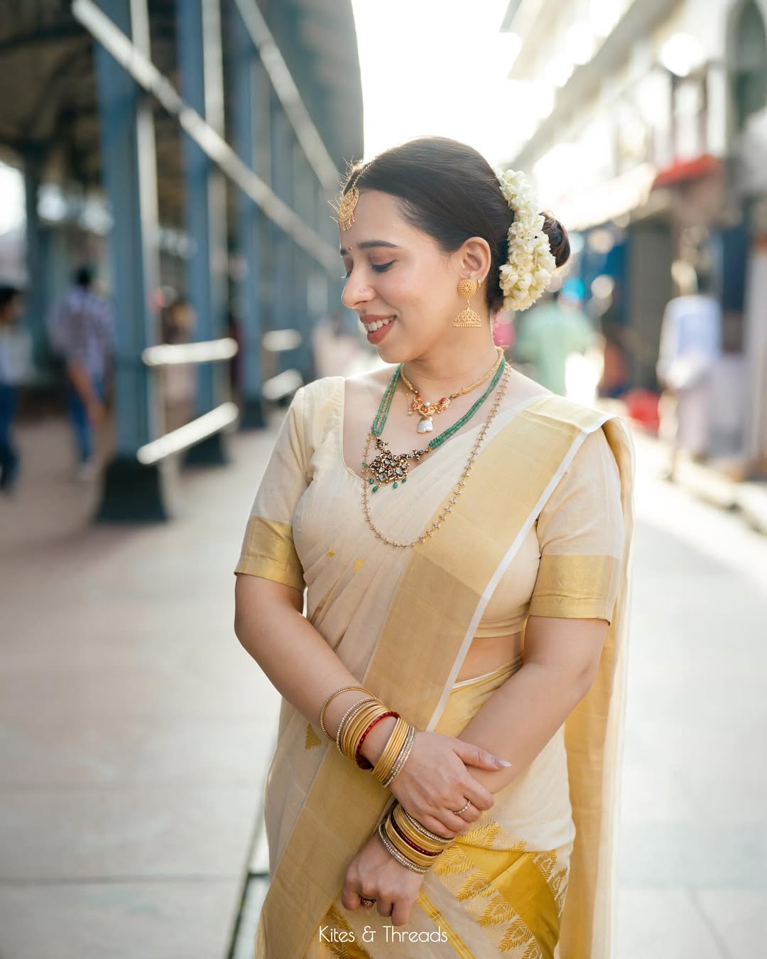 This was the day the sky learned to blush.#kitesandthreadsweddingportraits (1)