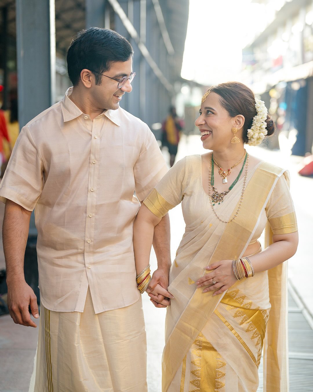 This was the day the sky learned to blush.#kitesandthreadsweddingportraits (3)